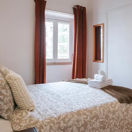 Casa de hóspedes Daniela's Central 304 *