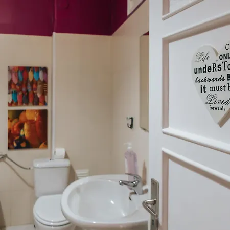 Affittacamere Daniela's Central 304 *